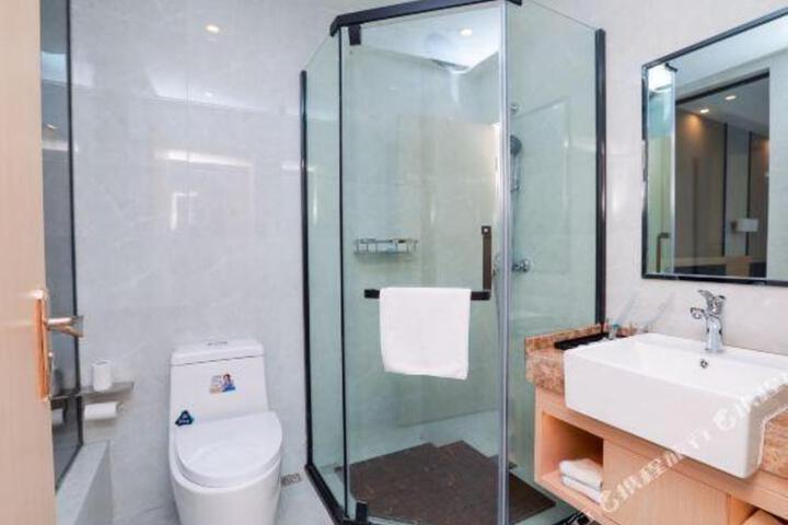 Elan Boutique Hotel