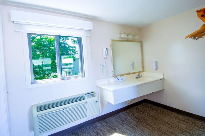 Room 174 of 207
