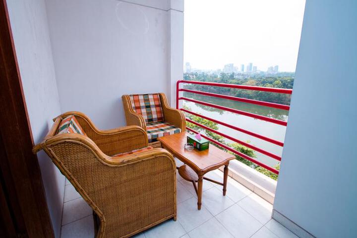 GOLDEN DEER HOTEL