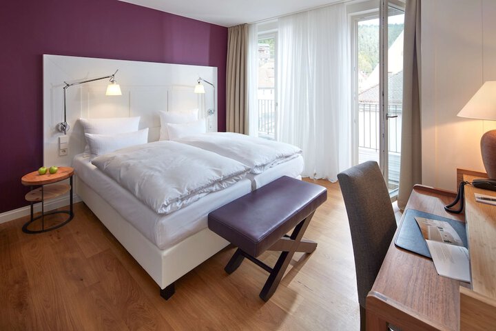 Room 10 of 89