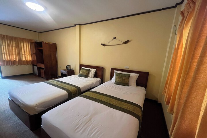 Room 8 of 71