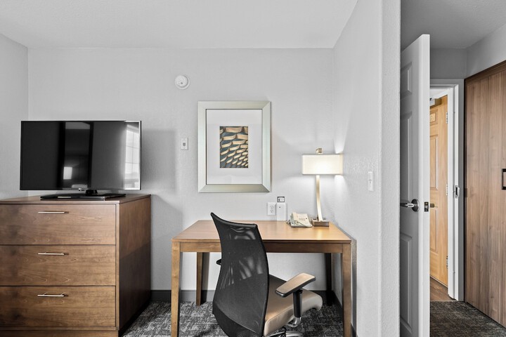 Room 5 of 57