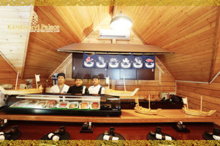 Dining 81 of 92