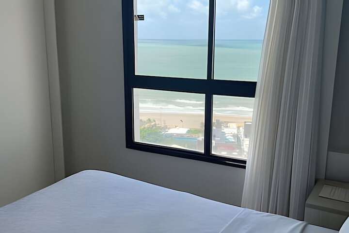 Room 25 of 137