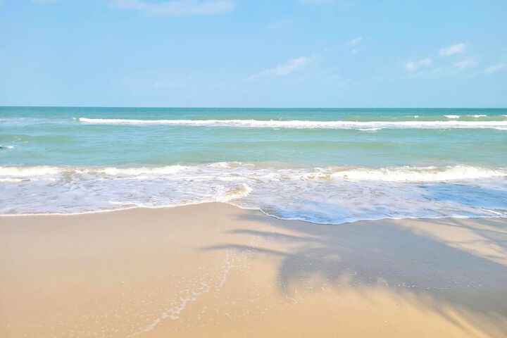 Beach 29 of 37