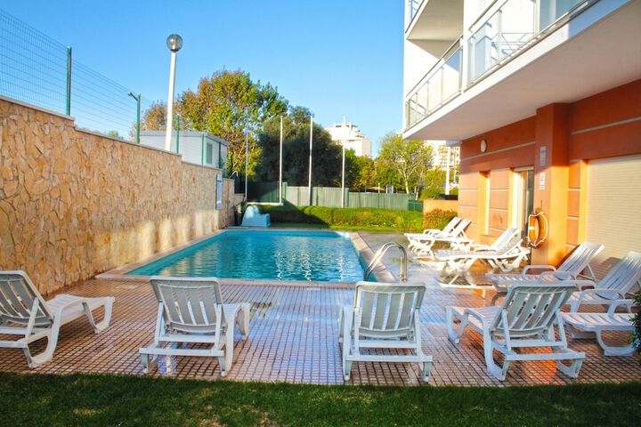 Pools & Facilities