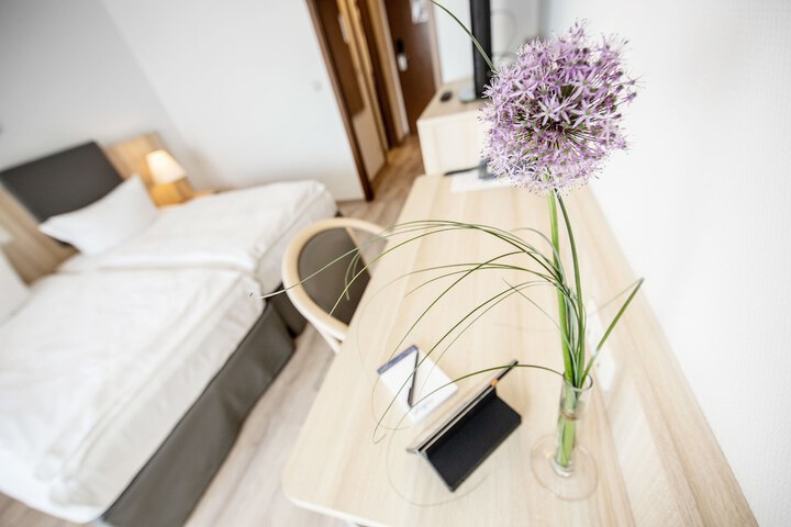 Room 10 of 60