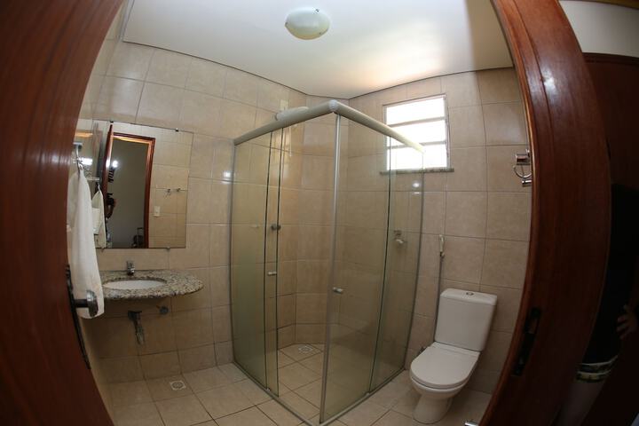 Room 14 of 37