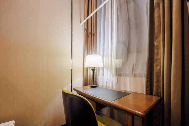 Room 96 of 140