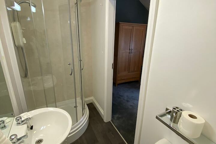 Room 54 of 60