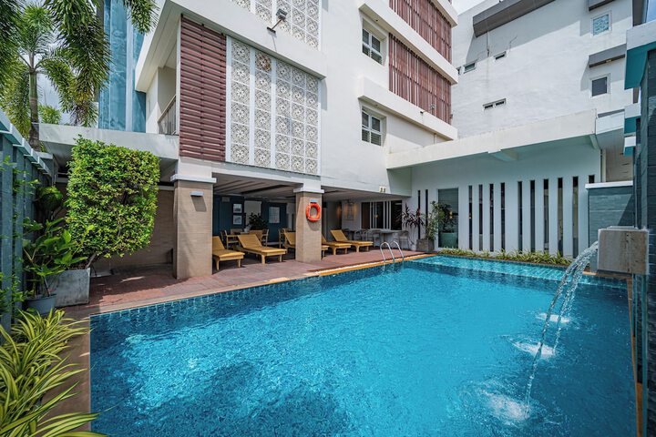 Pool 35 of 63