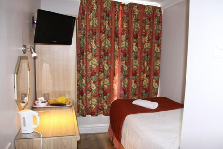 Room 65 of 81