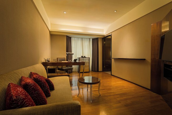 Room 19 of 61