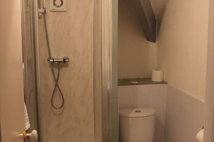 Room 19 of 50