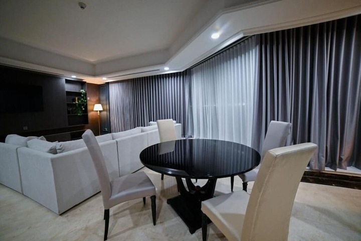 Room 22 of 48