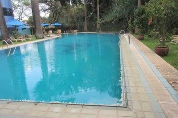 Pool 23 of 27