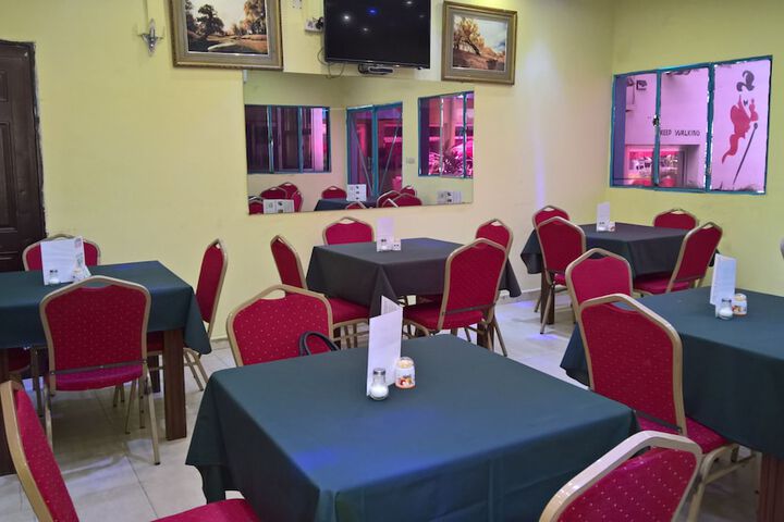 Dining 53 of 67