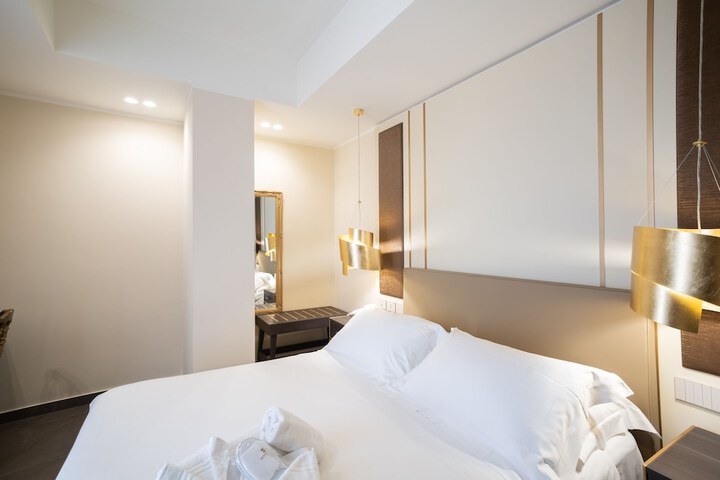 Room 34 of 75