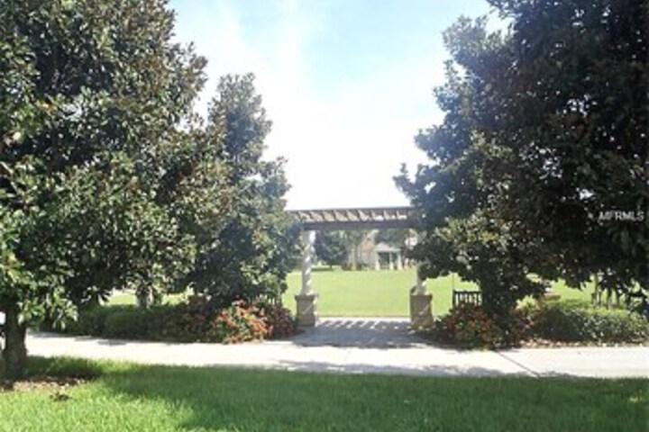 Property Grounds 37 of 51