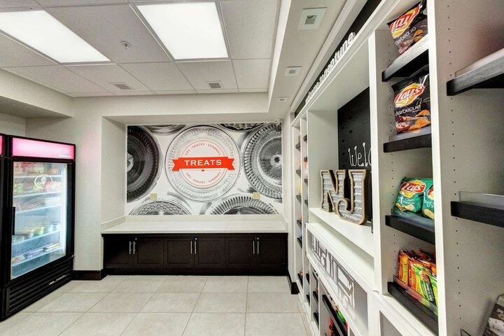Snack bar