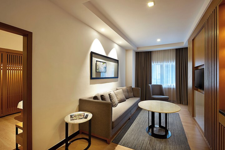Room 16 of 58