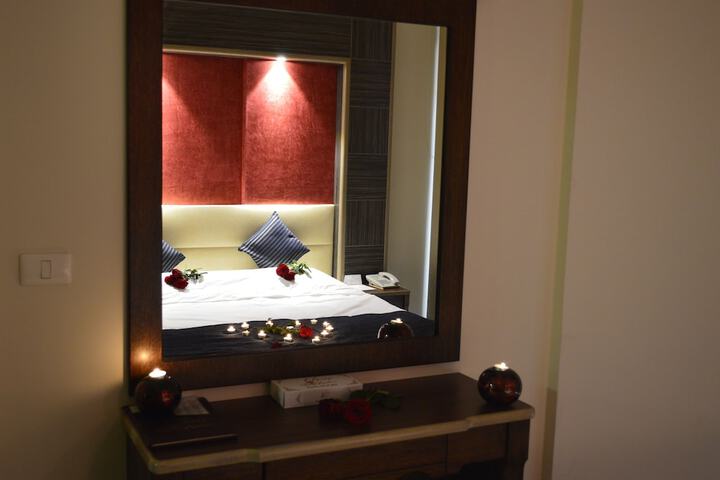 Room 10 of 42
