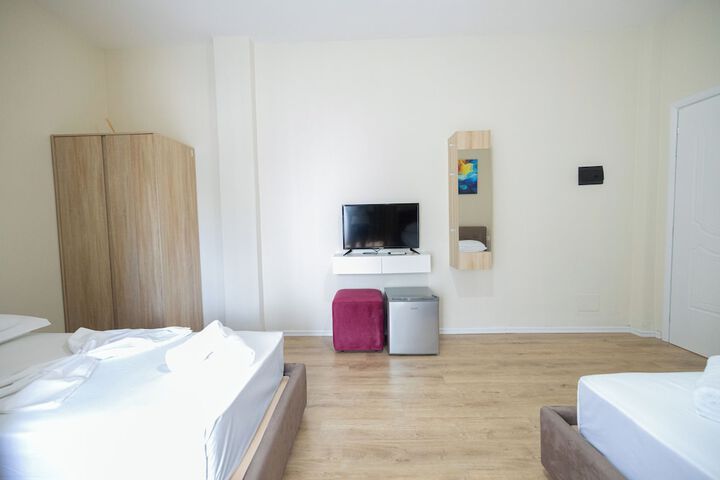Room 53 of 110