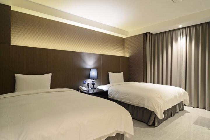 Moon Hotel