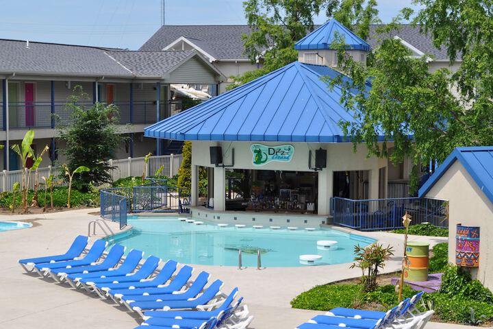 Pool 38 of 47