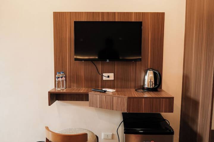 Room 2 of 19