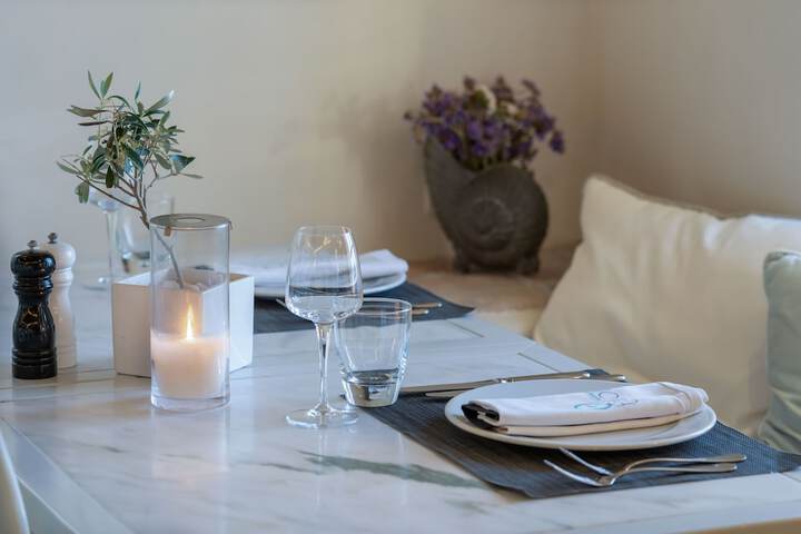 Dining 121 of 150