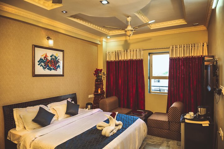 Room 9 of 53