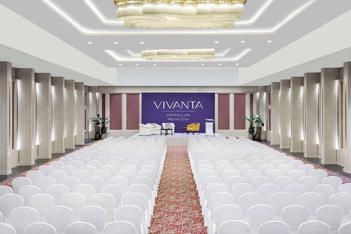 Ballroom/Hall 38 of 44