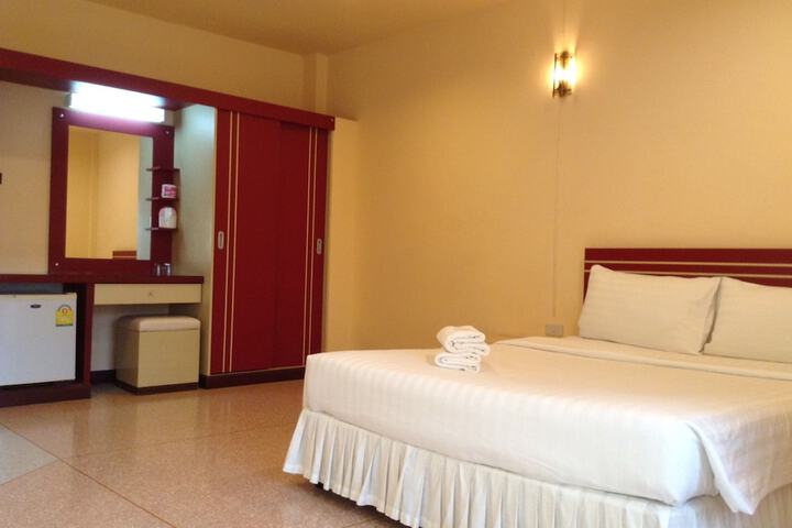 Room 24 of 62