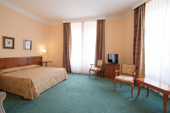 Room 20 of 53