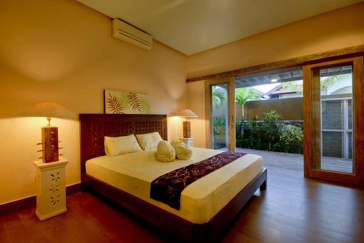 Room 12 of 24