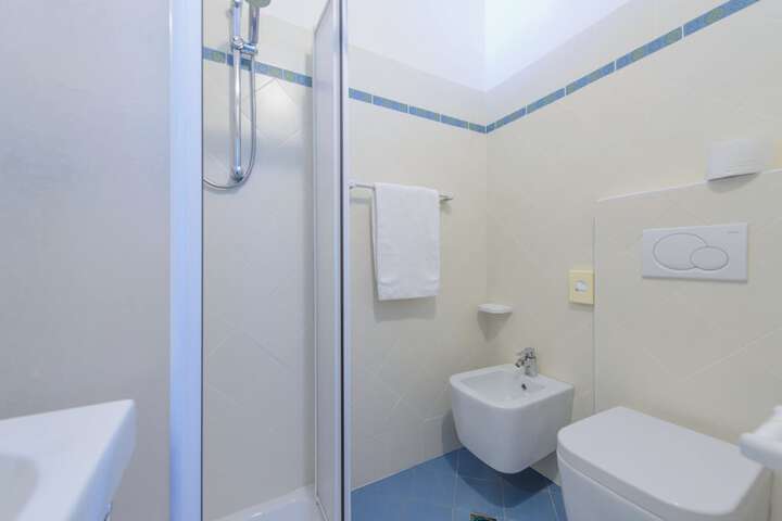 Room 20 of 94