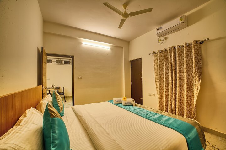 Room 12 of 26