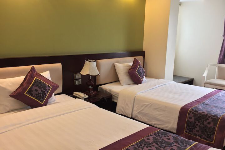 Room 9 of 35