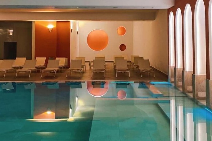 Pool 66 of 87