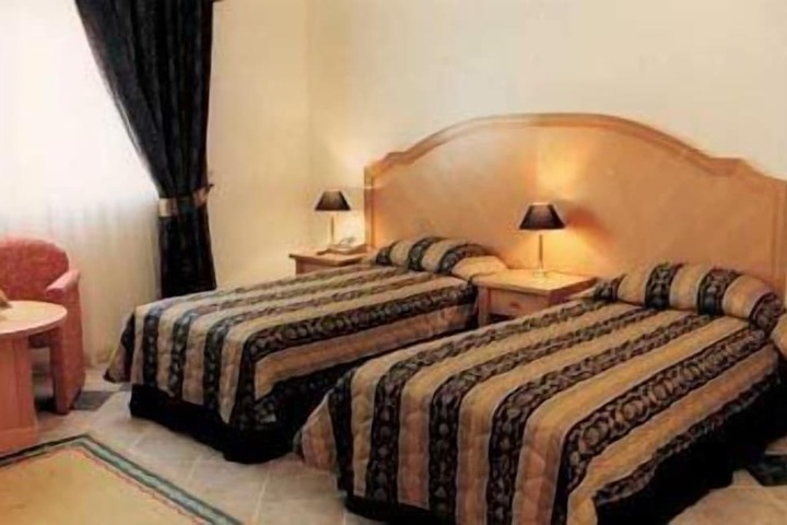 Room 7 of 26