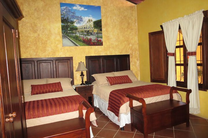 Room 4 of 65