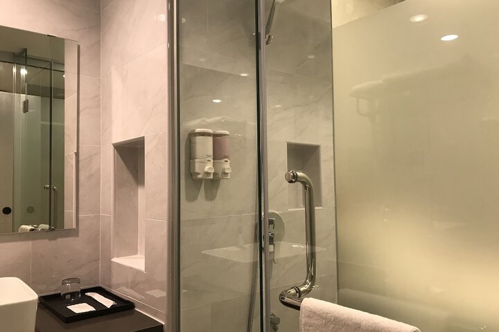 Room 51 of 58