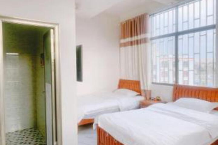Room 3 of 5