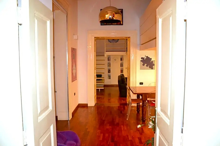 Room 4 of 23