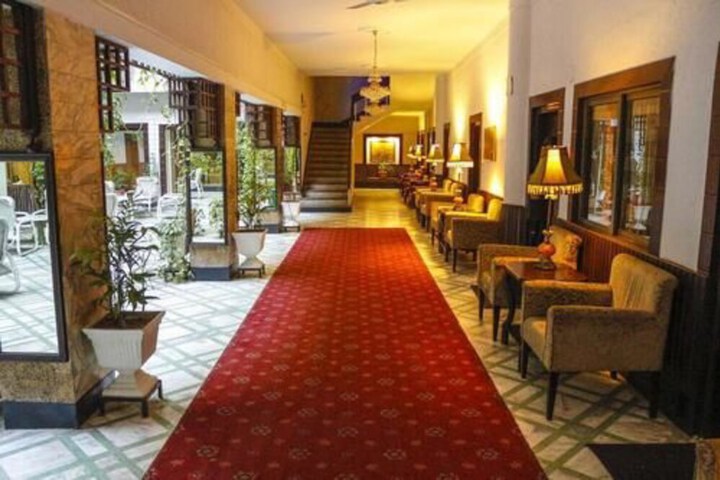 Ballroom/Hall 5 of 31