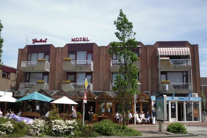 Hotel 66 of 68