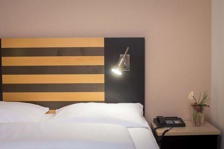 Room 29 of 81