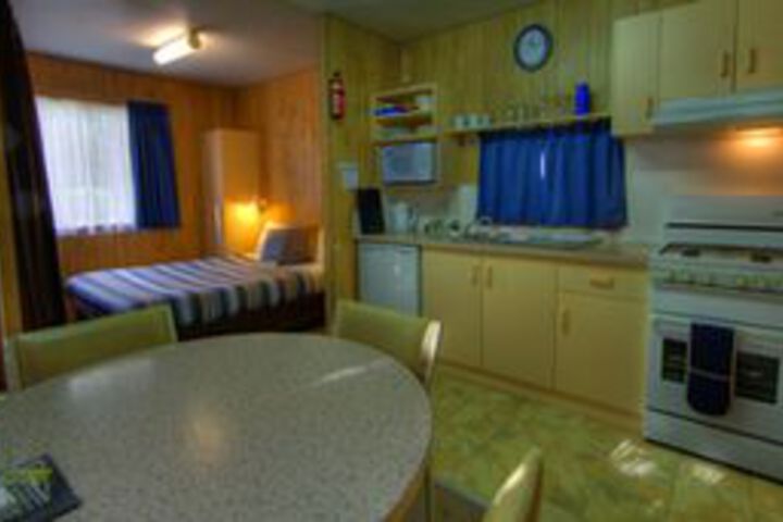 Room 22 of 36