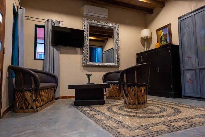 Room 5 of 17